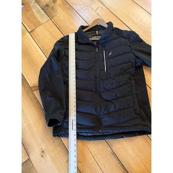 Nautica womens puffer winter jacket. water/wind resistant.active stretch. Medium - Picture 6 of 8